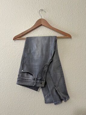 White House Black Market The Skinny Ankle Women's Skinny Jeans - Gray
